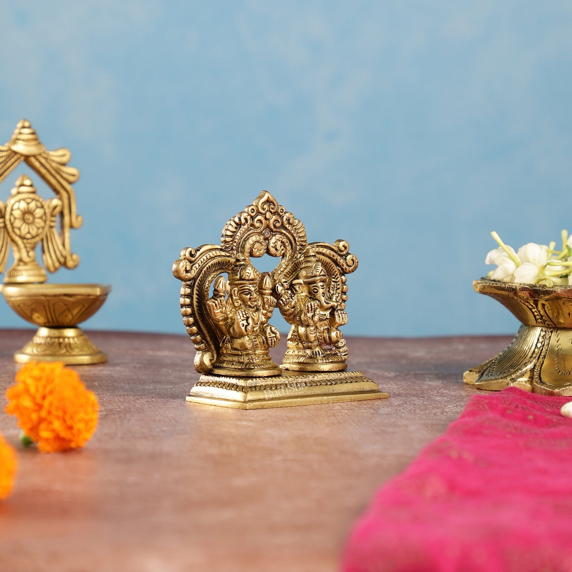 Brass small Ganesh Lakshmi idol 3.5 inch - Budhshiv.com