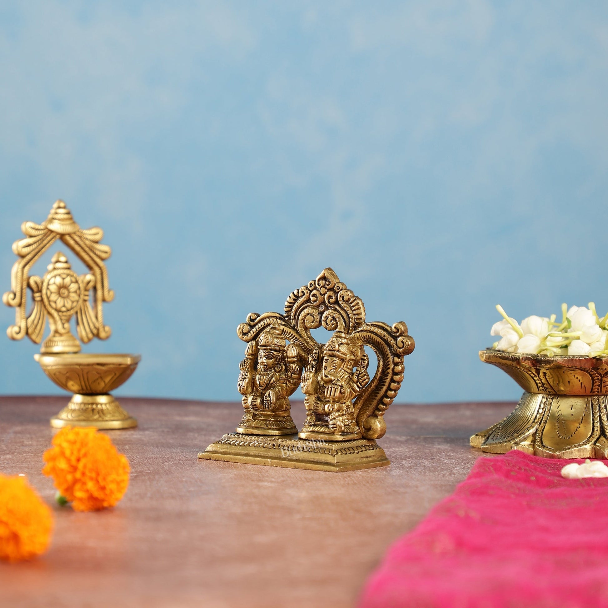 Brass small Ganesh Lakshmi idol 3.5 inch - Budhshiv.com
