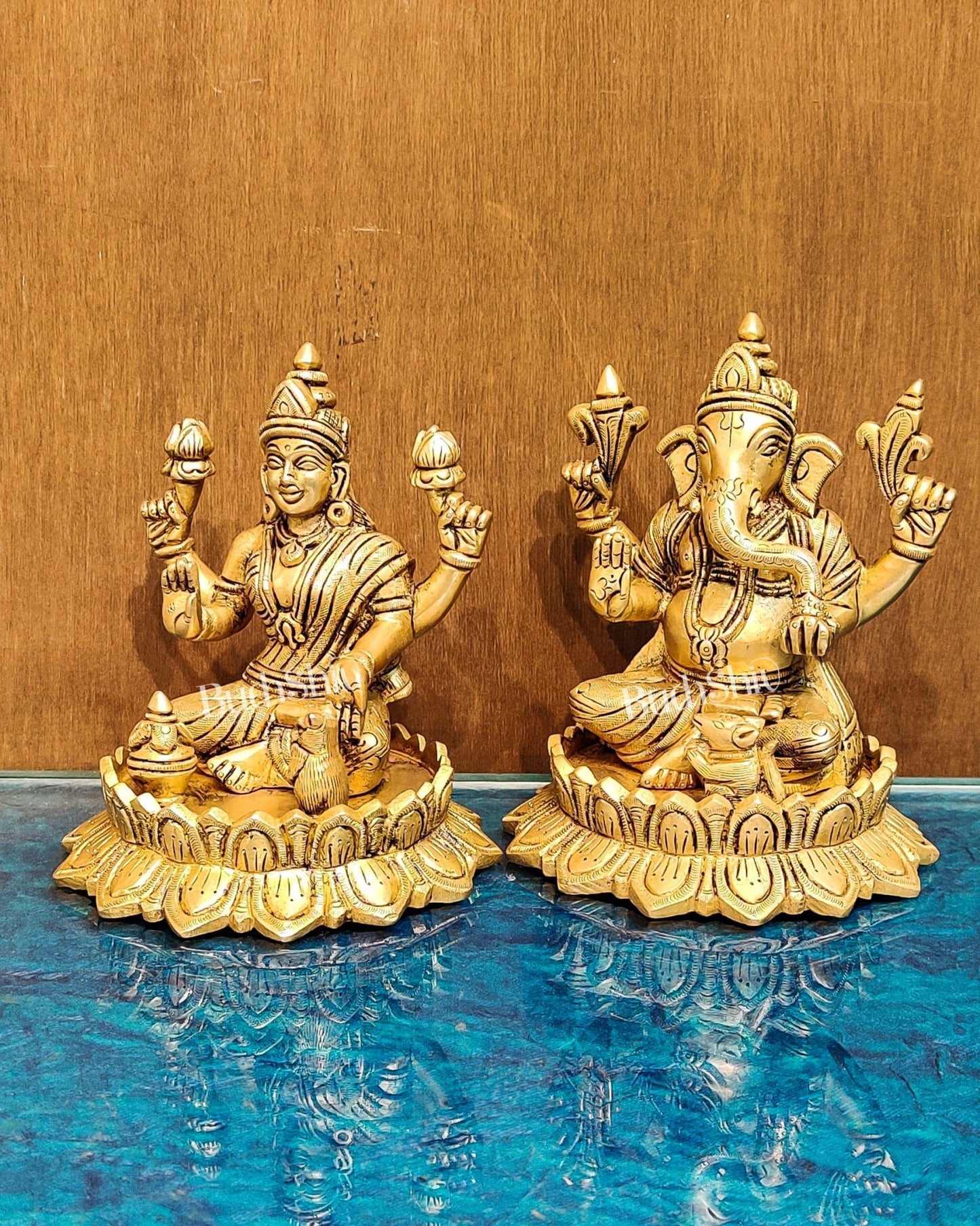 Brass Superfine Ganesha and Lakshmi idols 6" - Budhshiv.com