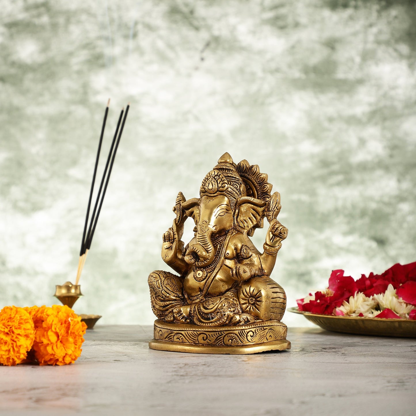 Brass Superfine Handcrafted Lord Ganesha statue - Budhshiv.com