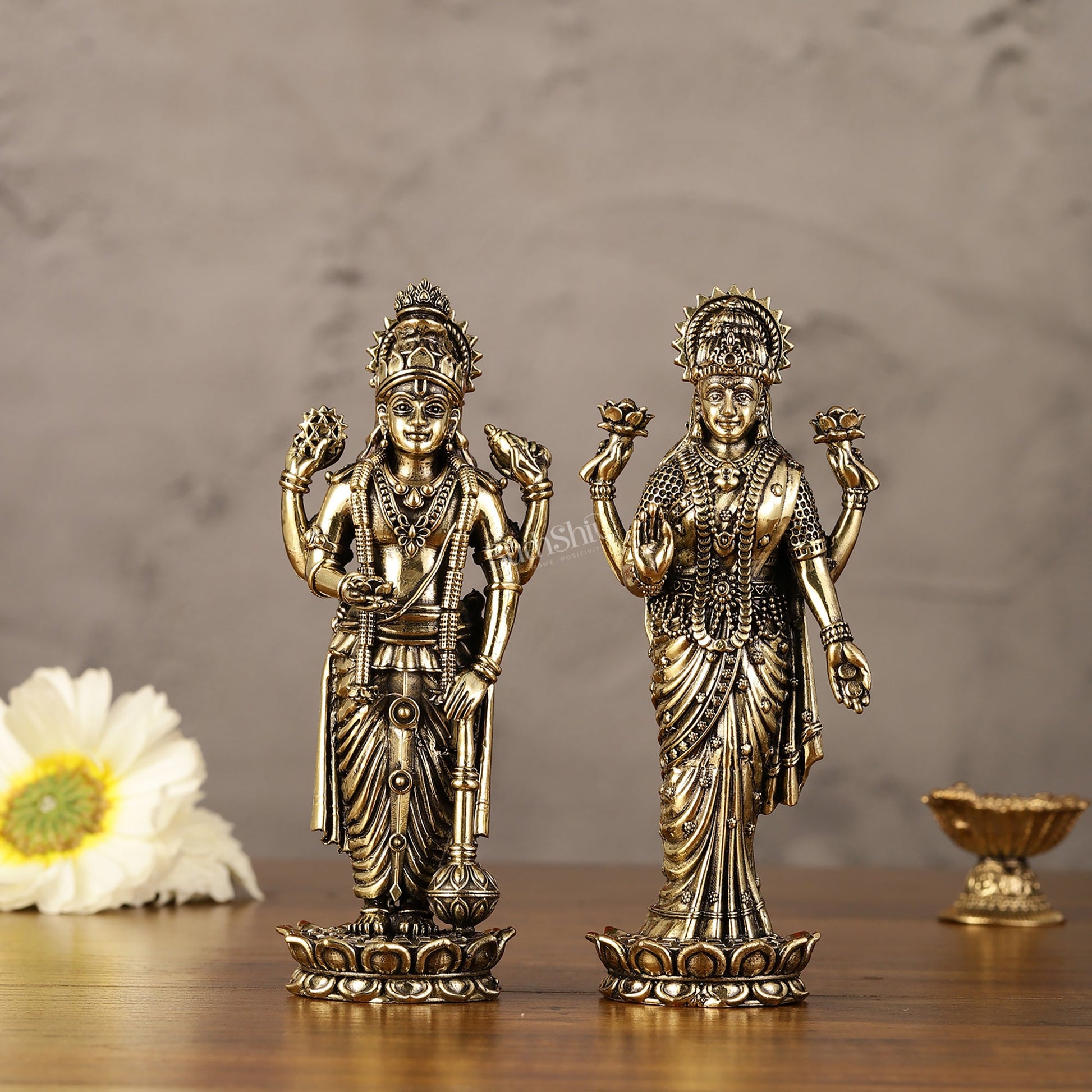 Brass Superfine Intricate Standing Vishnu Lakshmi Narayana Idol - 6" - Budhshiv.com