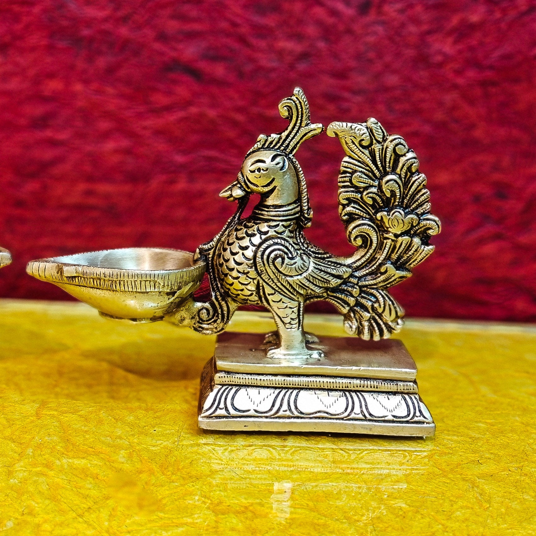 Brass superfine peacock/annam pakshi diya 5" - Budhshiv.com