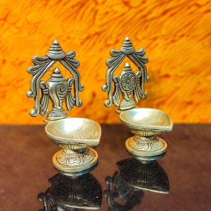 Brass Superfine Shankh Chakra Diya 4.5" - Budhshiv.com