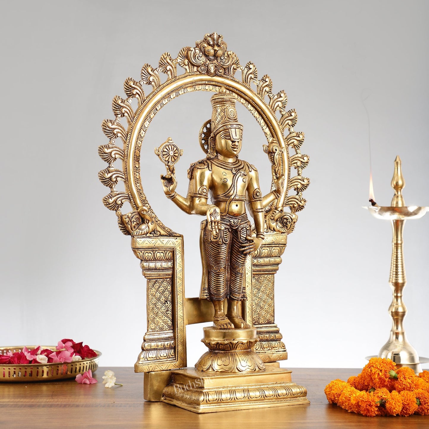 Brass Tirupati Balaji Lord Venkateshwara Swamy idol - Budhshiv.com