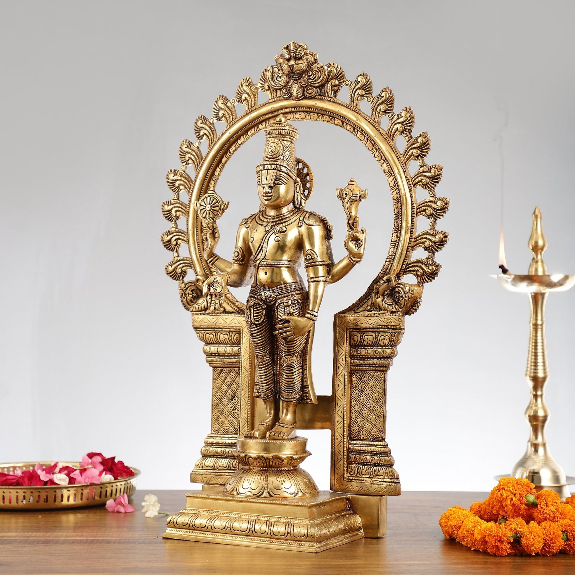 Brass Tirupati Balaji Lord Venkateshwara Swamy idol - Budhshiv.com