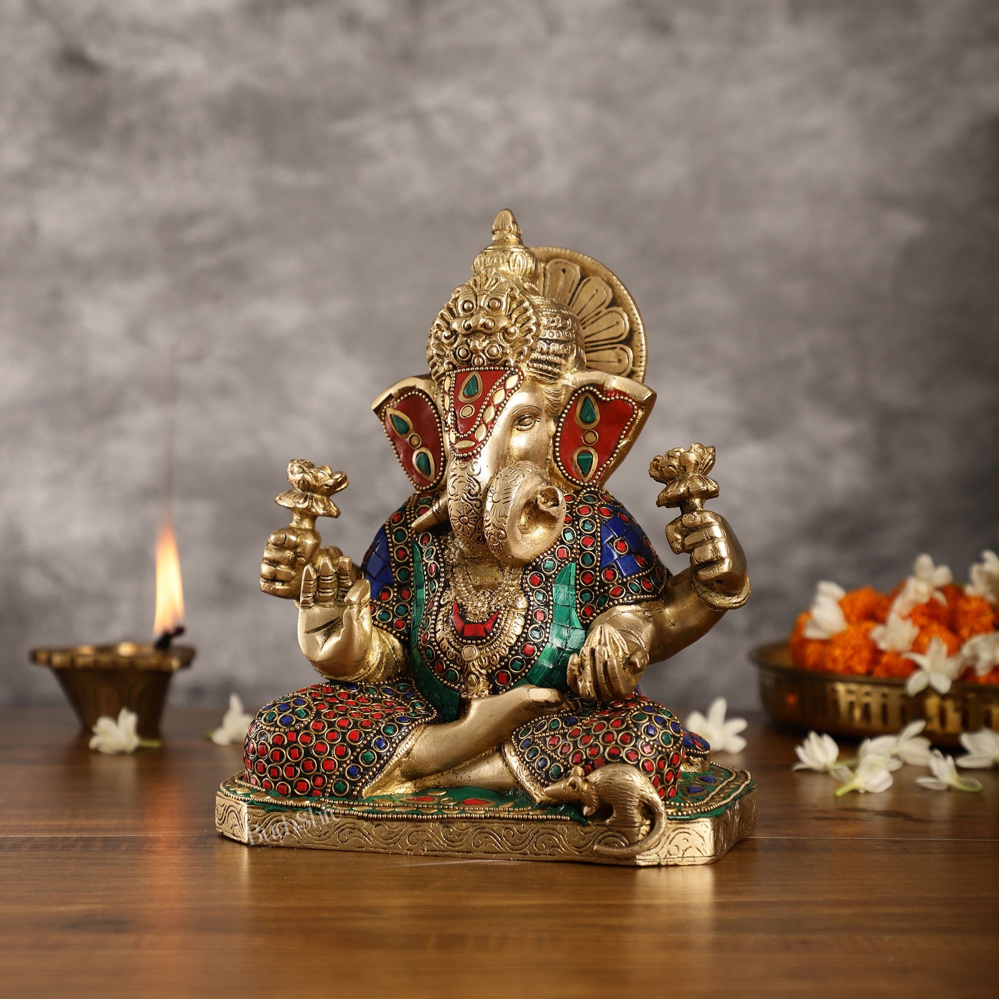 Dagdusheth Ganpati Brass Statue stonework - Budhshiv.com