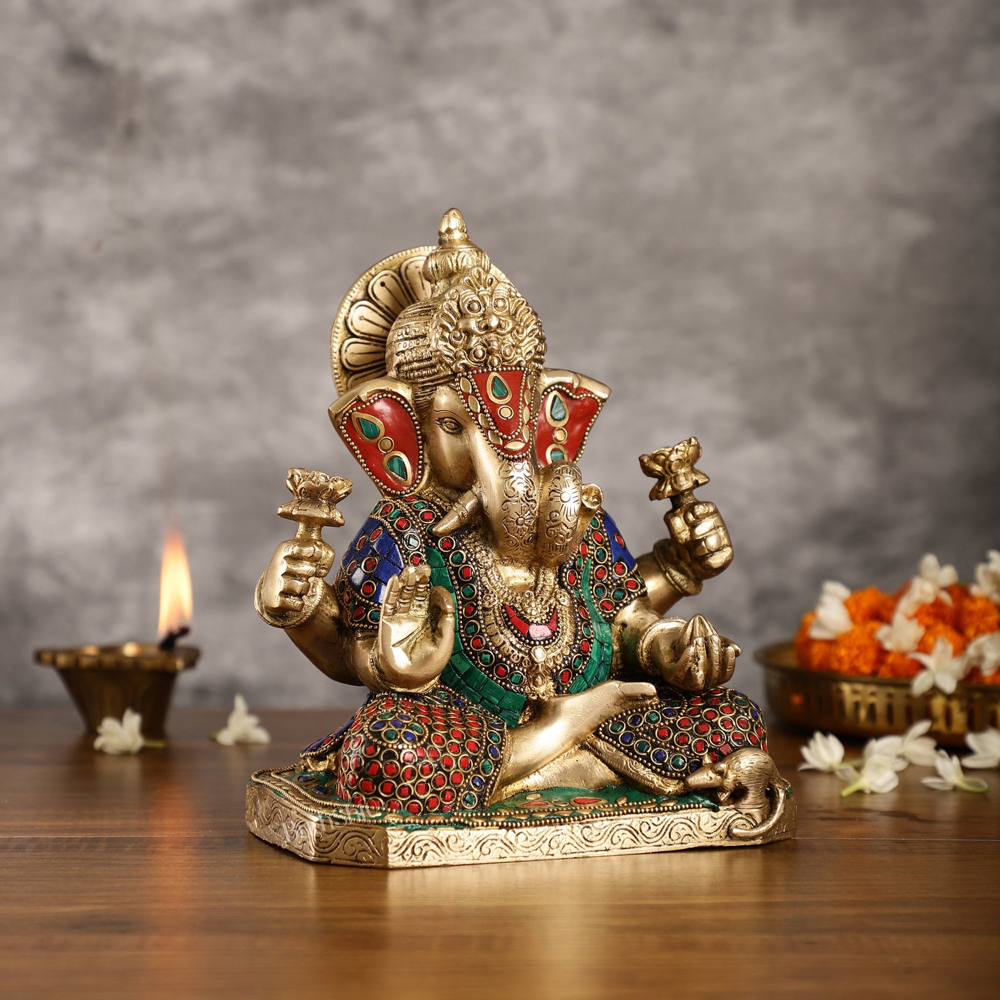 Dagdusheth Ganpati Brass Statue stonework - Budhshiv.com