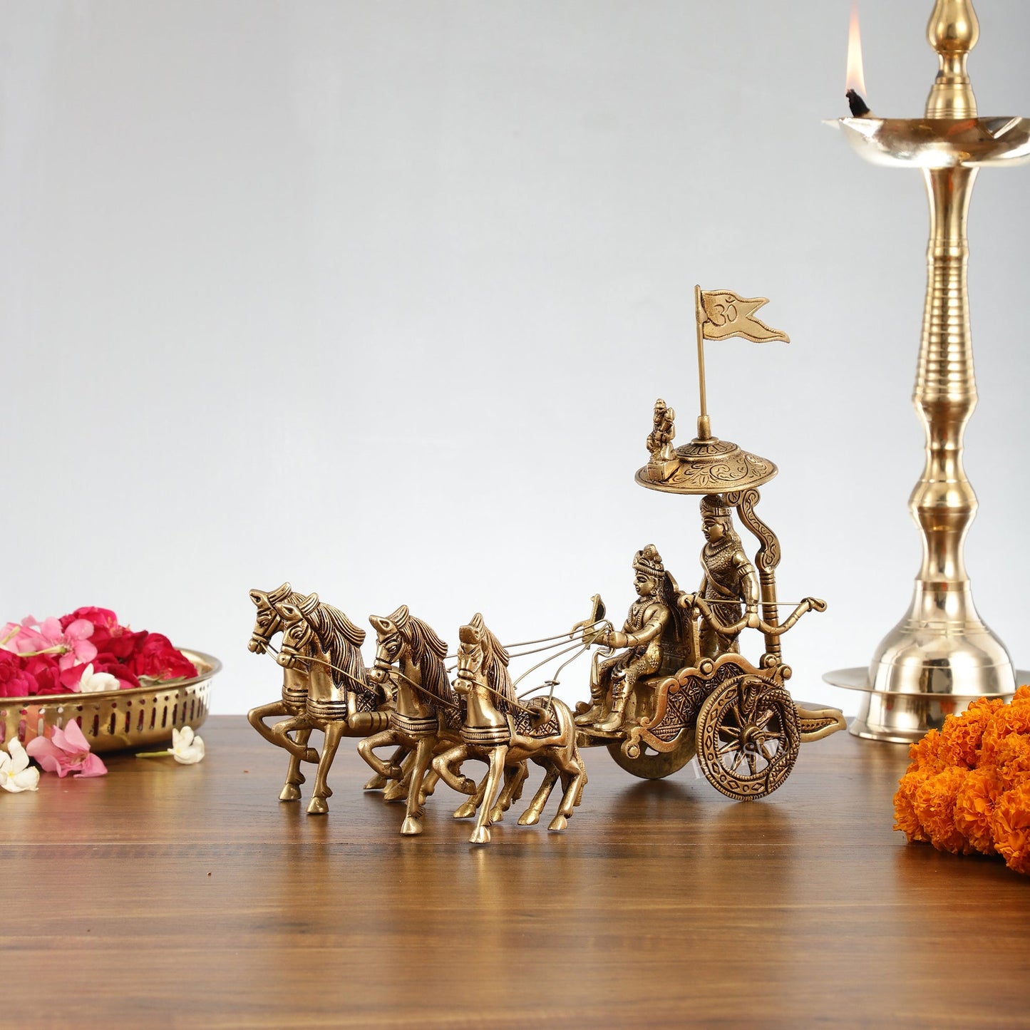 Divine 9.5 Inch Brass Geeta Updesh Krishna and Arjun Rath Idol - Budhshiv.com