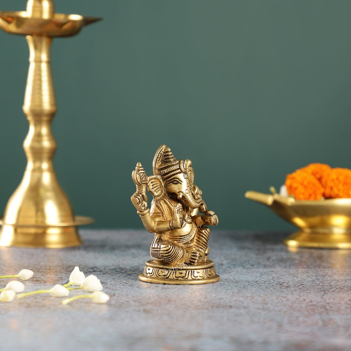 Exquisite Brass Ganesha Idol | Height 4 inch - Budhshiv.com