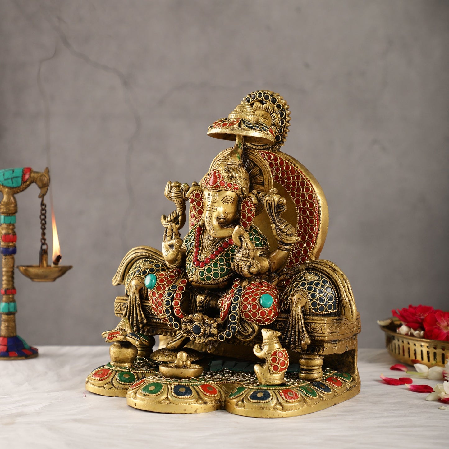 Fine Brass Handcrafted Lord Ganesha Statue - Budhshiv.com