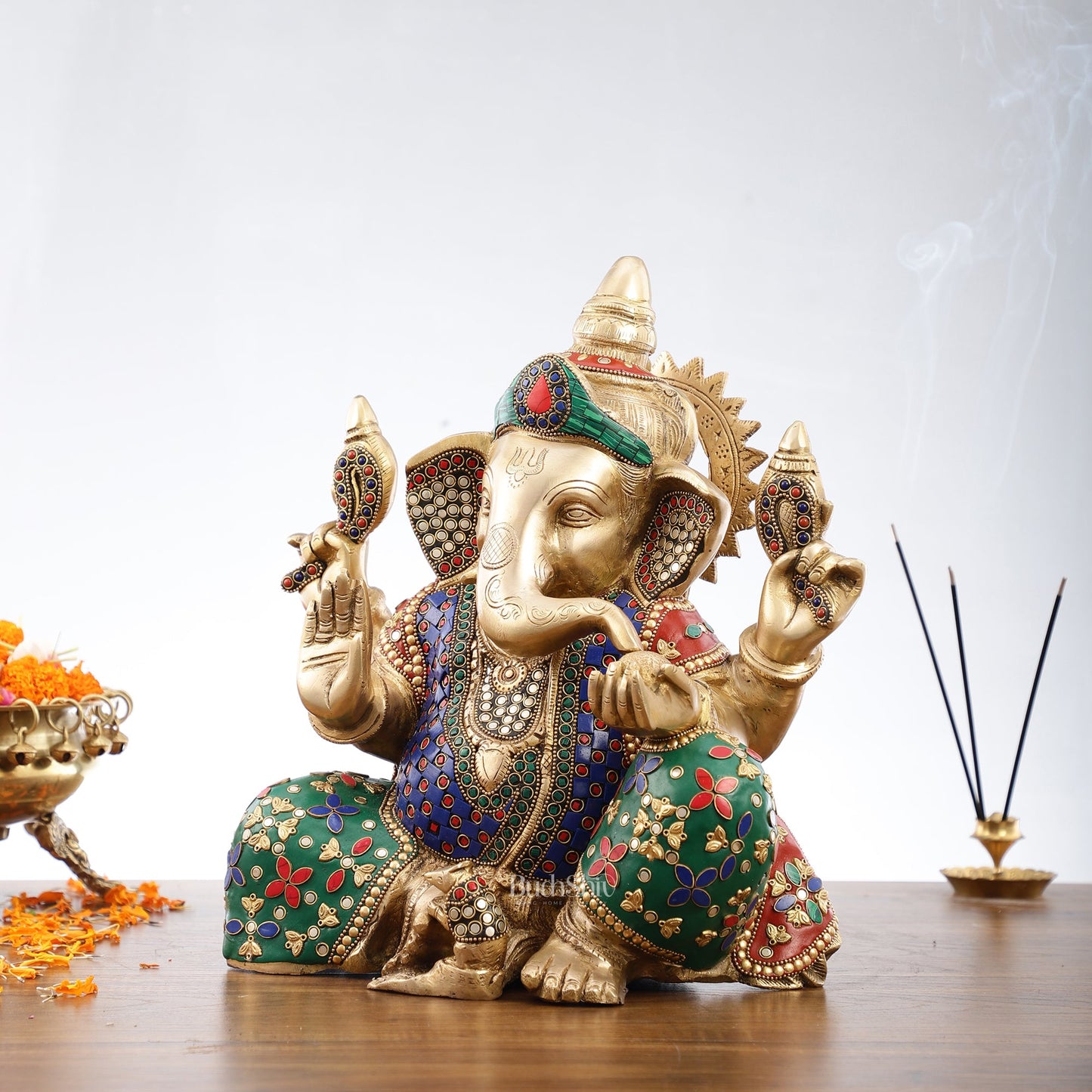 Ganesha Brass Idol with a unique stonework - Budhshiv.com