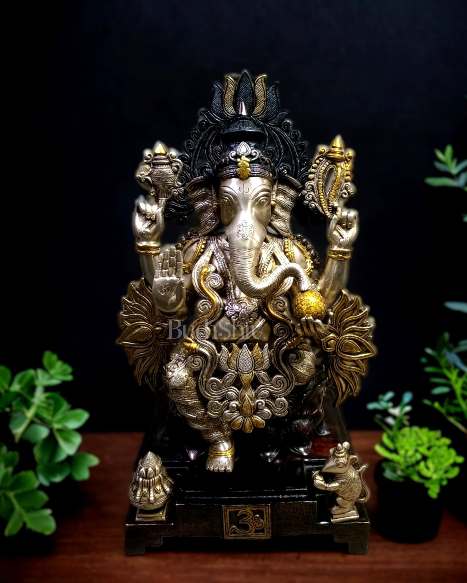 Handcrafted Large Pure Brass Ganapati Statue - 25 inch - Budhshiv.com