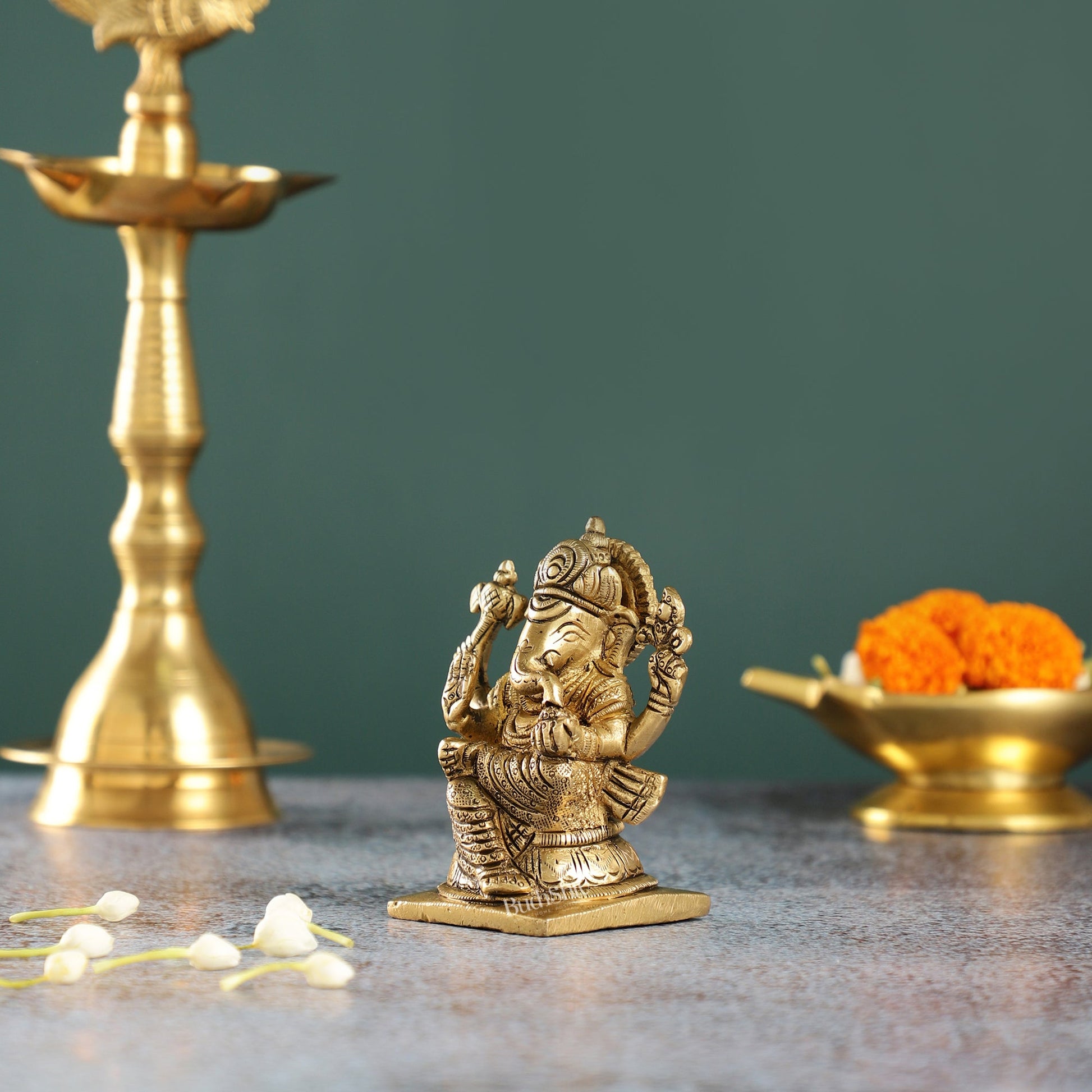 Majestic Brass Ganesha Idol | Height 4 inch - Budhshiv.com