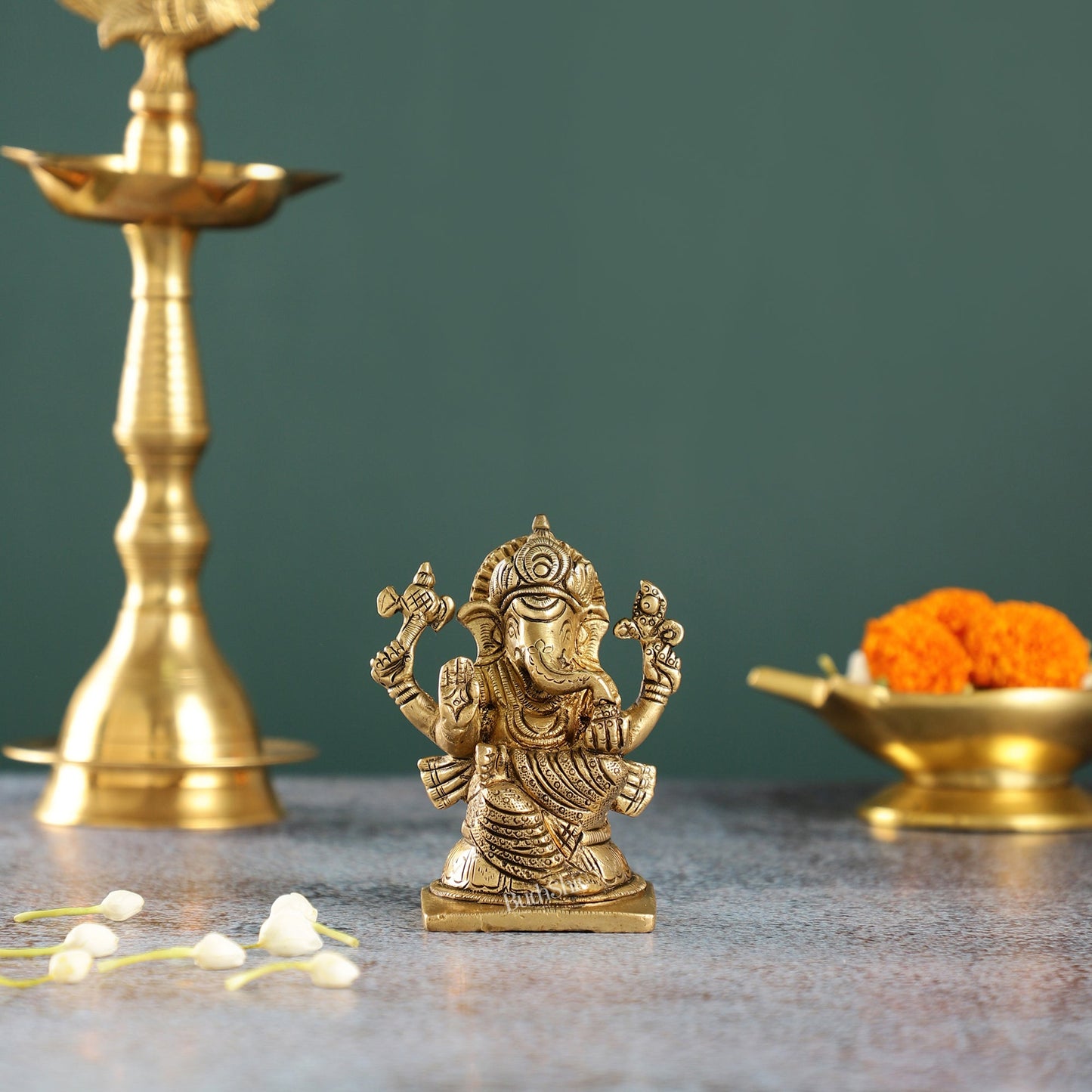 Majestic Brass Ganesha Idol | Height 4 inch - Budhshiv.com