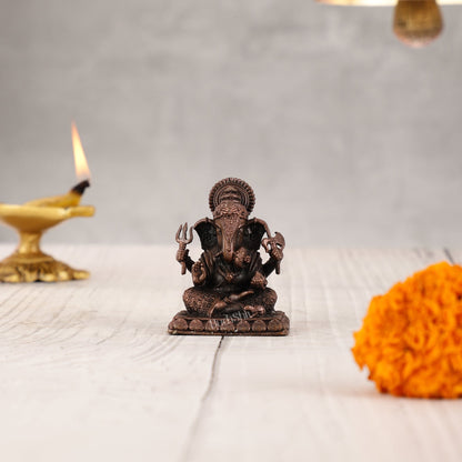 Pure Copper Dagduseth Ganapati Idol - 2" - Budhshiv.com