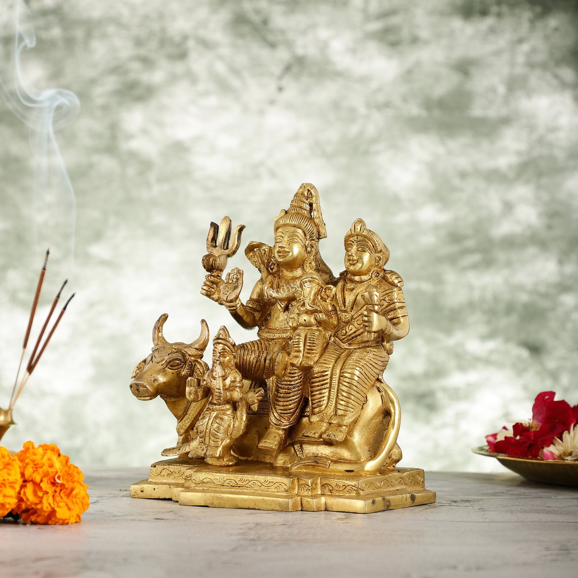 Superfine Brass Shiv Parivar Idol - 7.5 Inch - Budhshiv.com