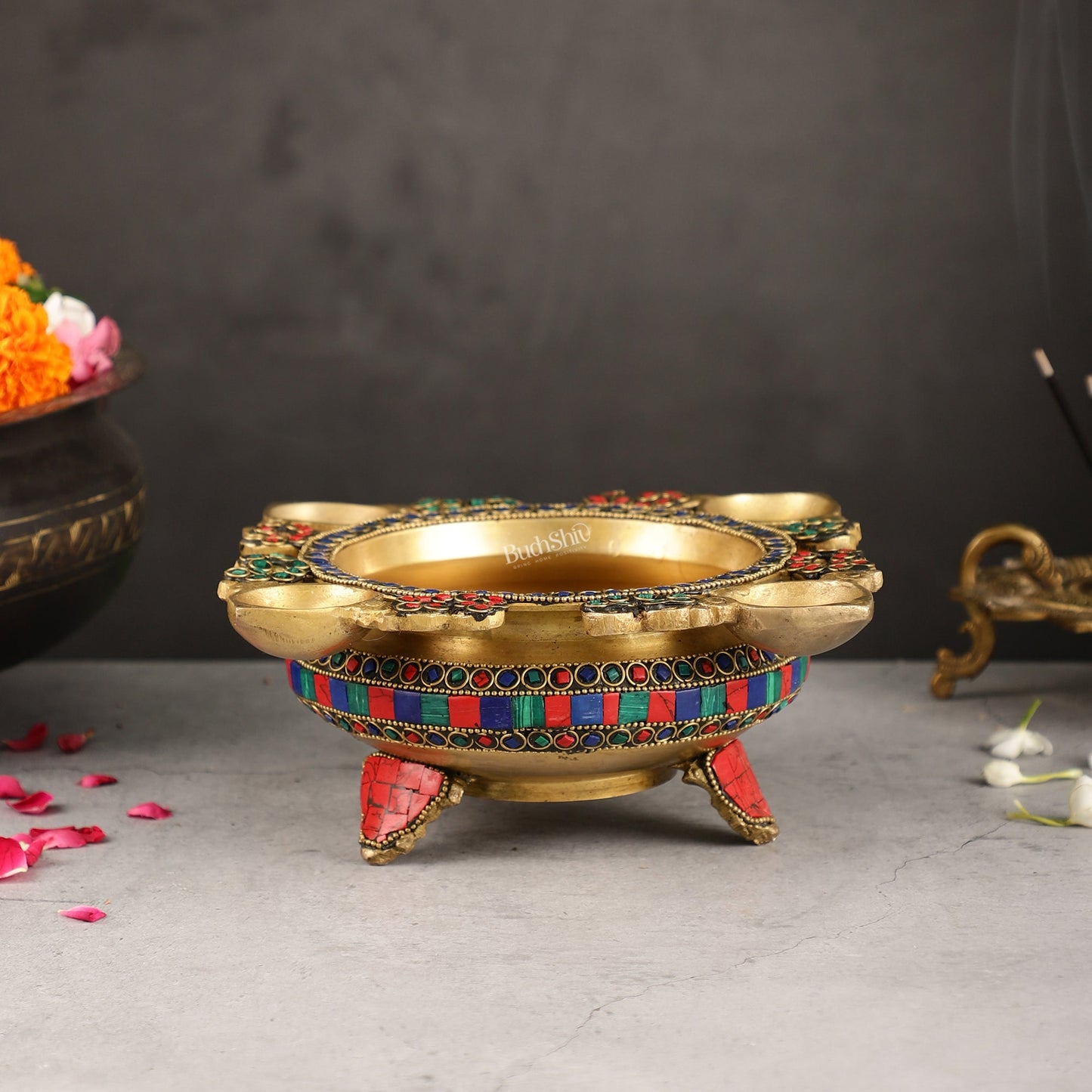 Superfine Brass Urli with Diyas 9.5 inch - Budhshiv.com