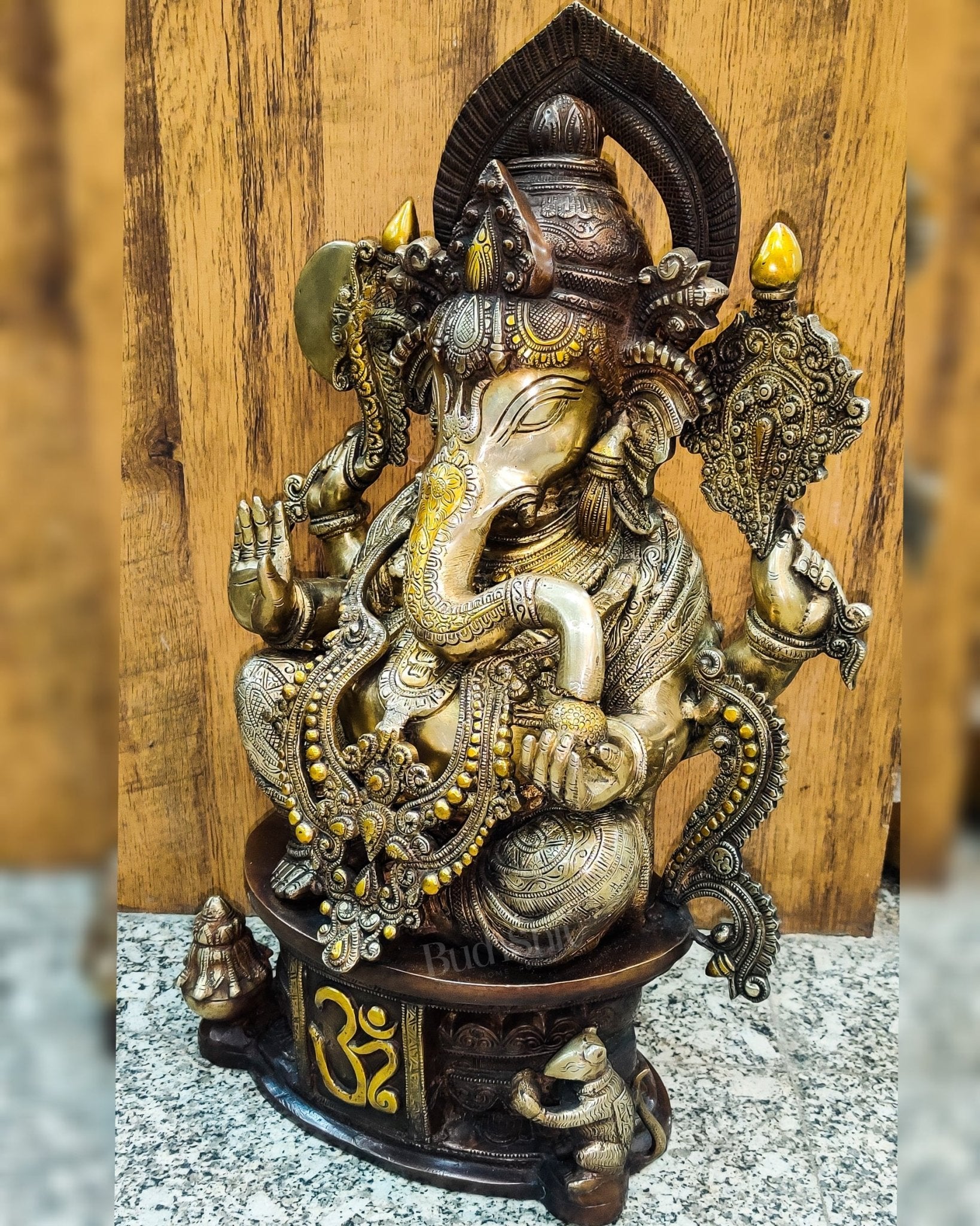 Superfine Handcrafted Brass Ganesha Statue - 22.5" Height – Budhshiv.com