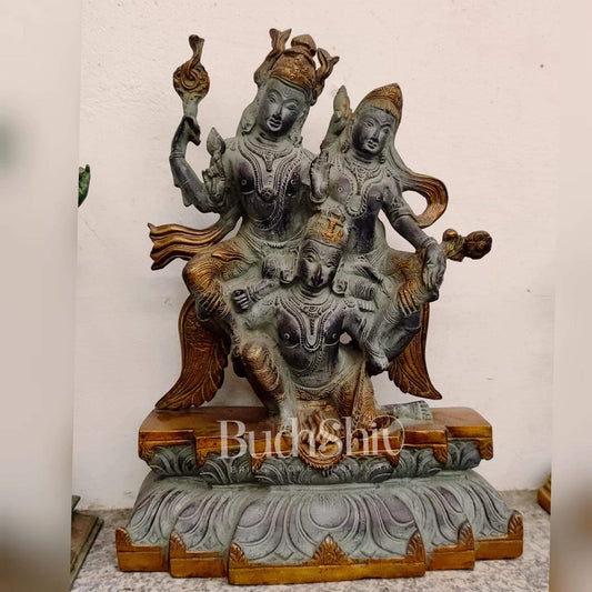 Vishnu Lakshmi on Garuda Brass idol - Budhshiv.com